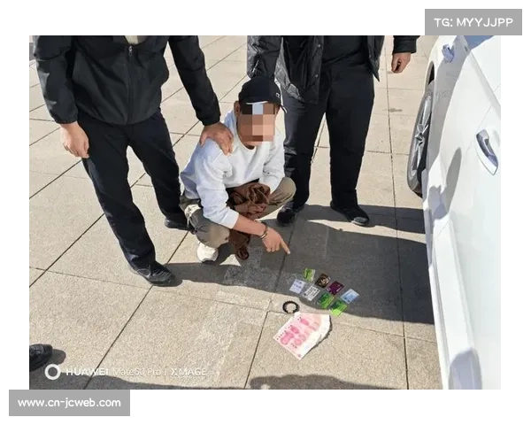 非法扑克案涉及枪械抢劫，黑帮犯罪网络浮出水面